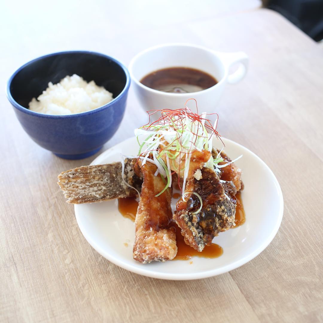 今日の500円定食の魚料理をご紹介！